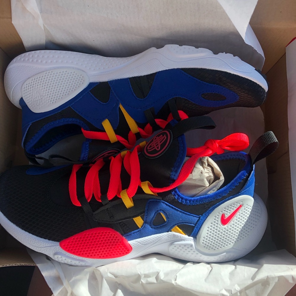 SOLD! BRAND NEW NIKES